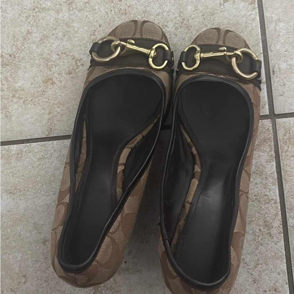 Coach Tan/Brown Signature Canvas wedges with Gold Horsebit